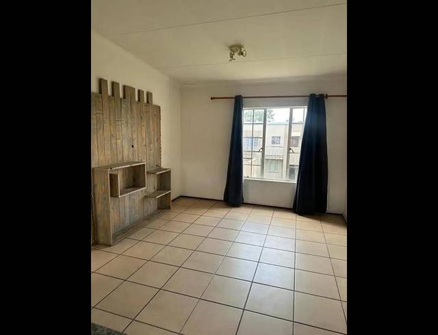 2 BEDROOM PROPERTY TO RENT IN BRENTWOOD PARK